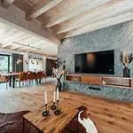 Zsam Mit Sauna Und Hottub Casa de Férias