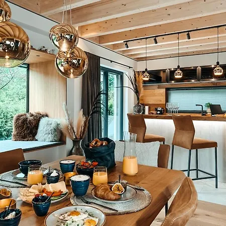 Zsam Mit Sauna Und Hottub בקתה גרמיש-פרטנקירכן