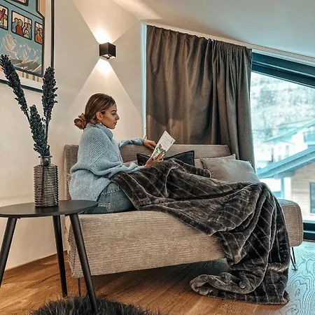 Zsam Mit Sauna Und Hottub * גרמיש-פרטנקירכן