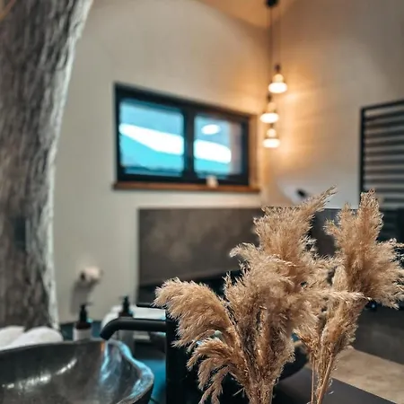 Casa de Férias Zsam Mit Sauna Und Hottub *