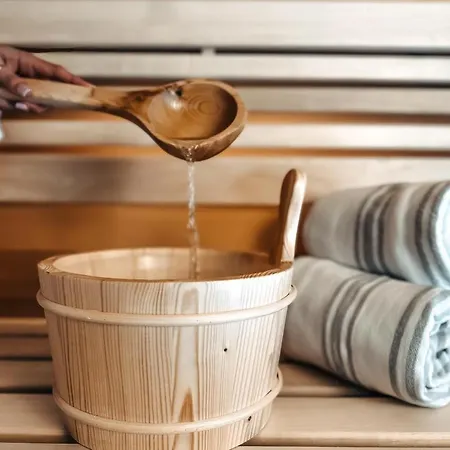 Zsam Mit Sauna Und Hottub 가르미슈파르텐키르헨
