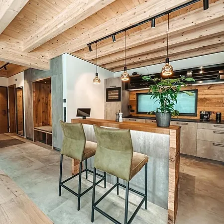 Casa de Férias Zsam Mit Sauna Und Hottub