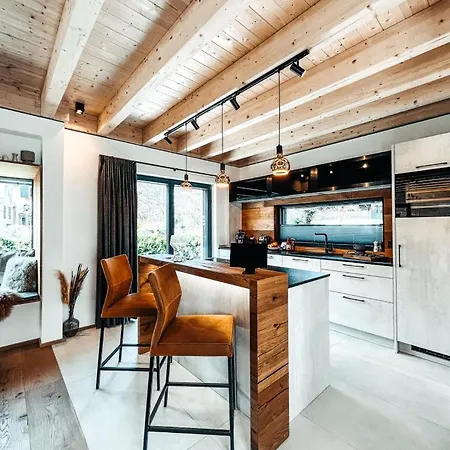 בקתה Zsam Mit Sauna Und Hottub