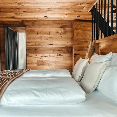 בקתה Zsam Mit Sauna Und Hottub