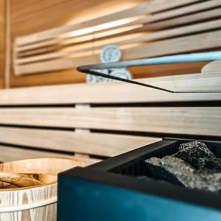 Zsam Mit Sauna Und Hottub * גרמיש-פרטנקירכן