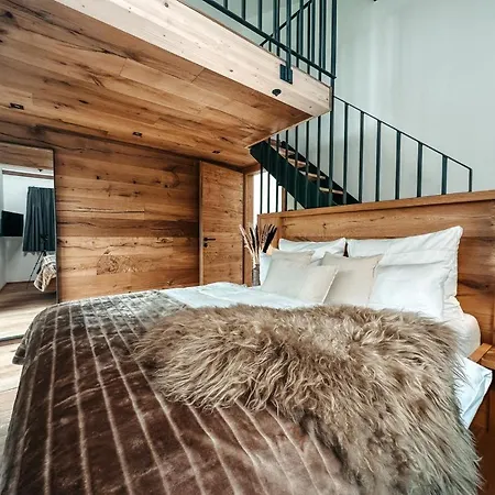 Casa de Férias Zsam Mit Sauna Und Hottub